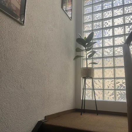 Wunderschoene Mit Balkon Apartment