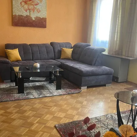 Apartment Wunderschoene Mit Balkon *